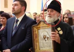 Митрополит УПЦ благословив на інавгурації главу «ЛНР».(ФОТО)